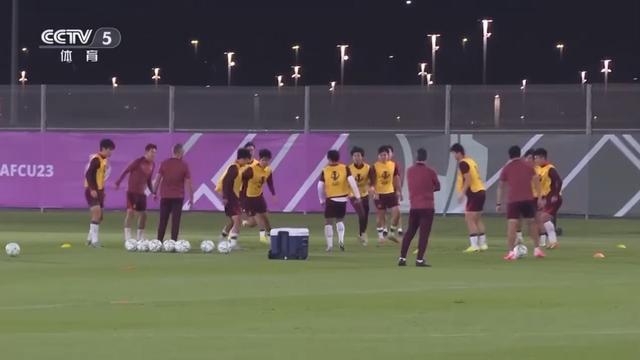 球速体育-视频丨“尽自己最大努力去战斗！” U23国足决赛前最新备战情况