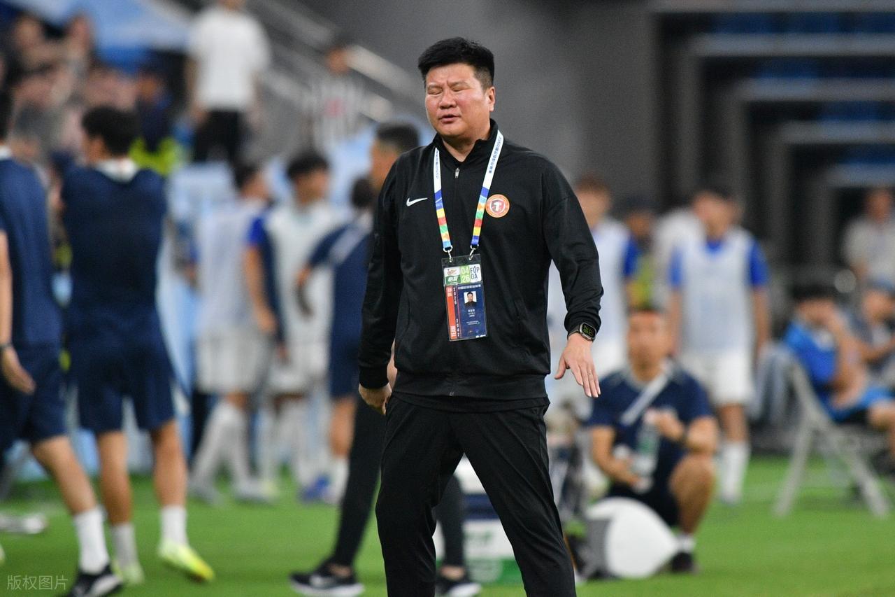 球速体育-8轮过后，中超5名主帅帅位不稳，3洋帅2土帅，谁会第一个下课？