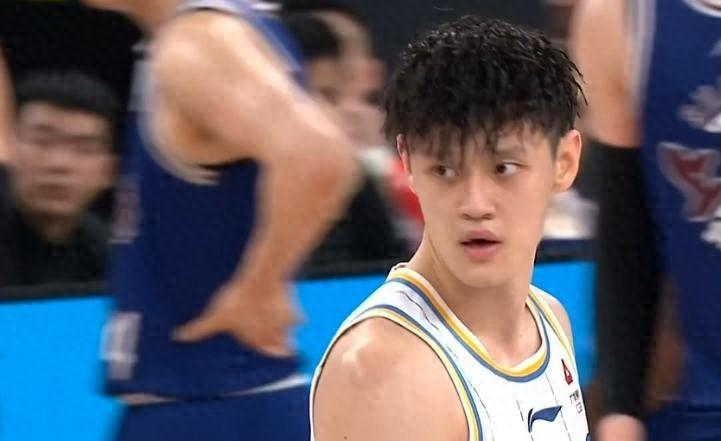 球速体育登录入口-北京对广东G2客场怎么打？曾凡博毫不客气说出心里话，说得很直白